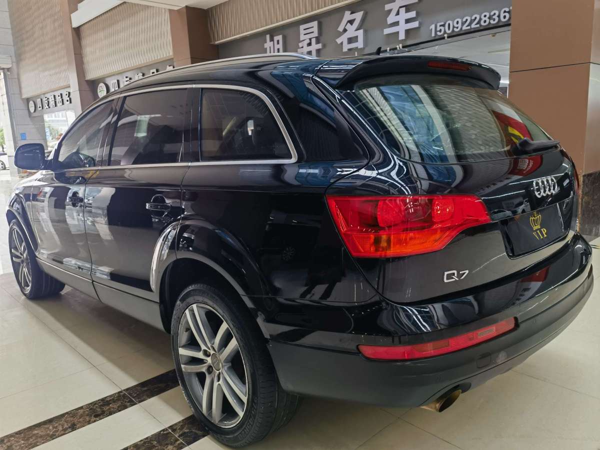 奧迪 奧迪Q7  2010款 3.6 FSI quattro 豪華型圖片