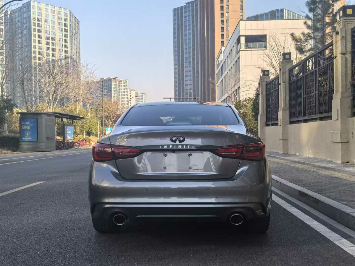 英菲尼迪 Q70  2019款 Q70L 2.0T 奢華版圖片