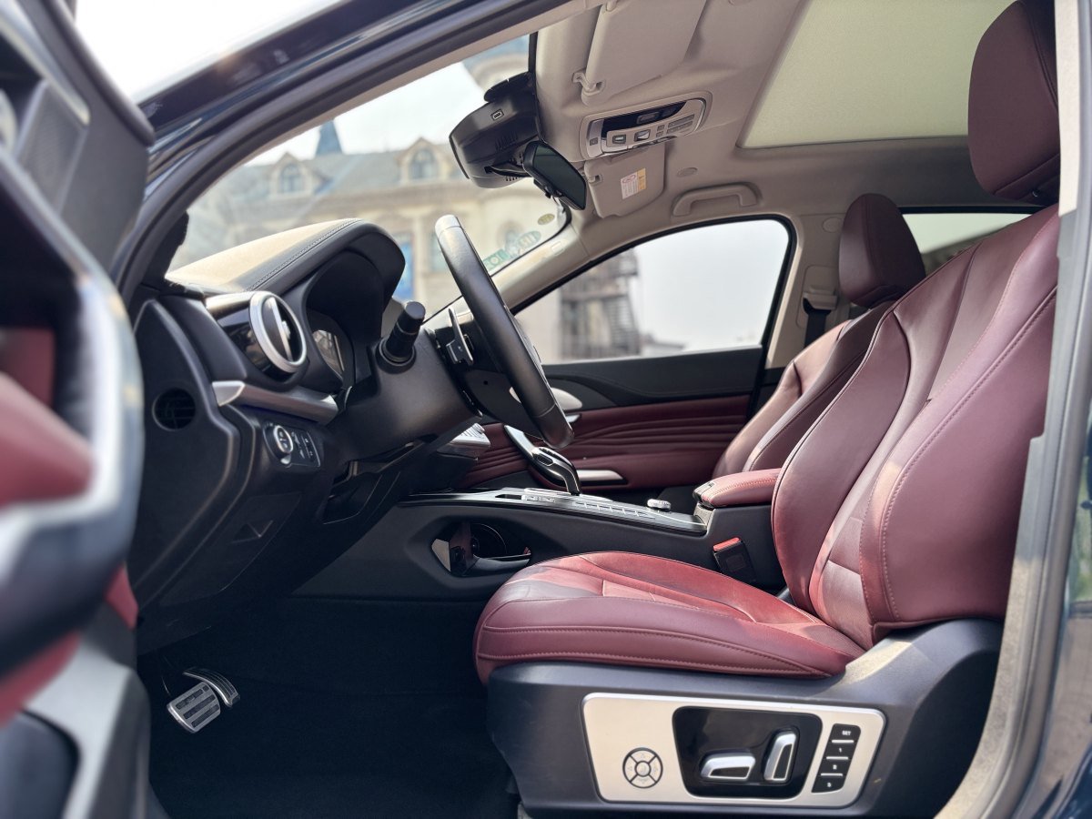 WEY VV7  2019款  升級(jí)款 2.0T 超豪型 國(guó)VI圖片