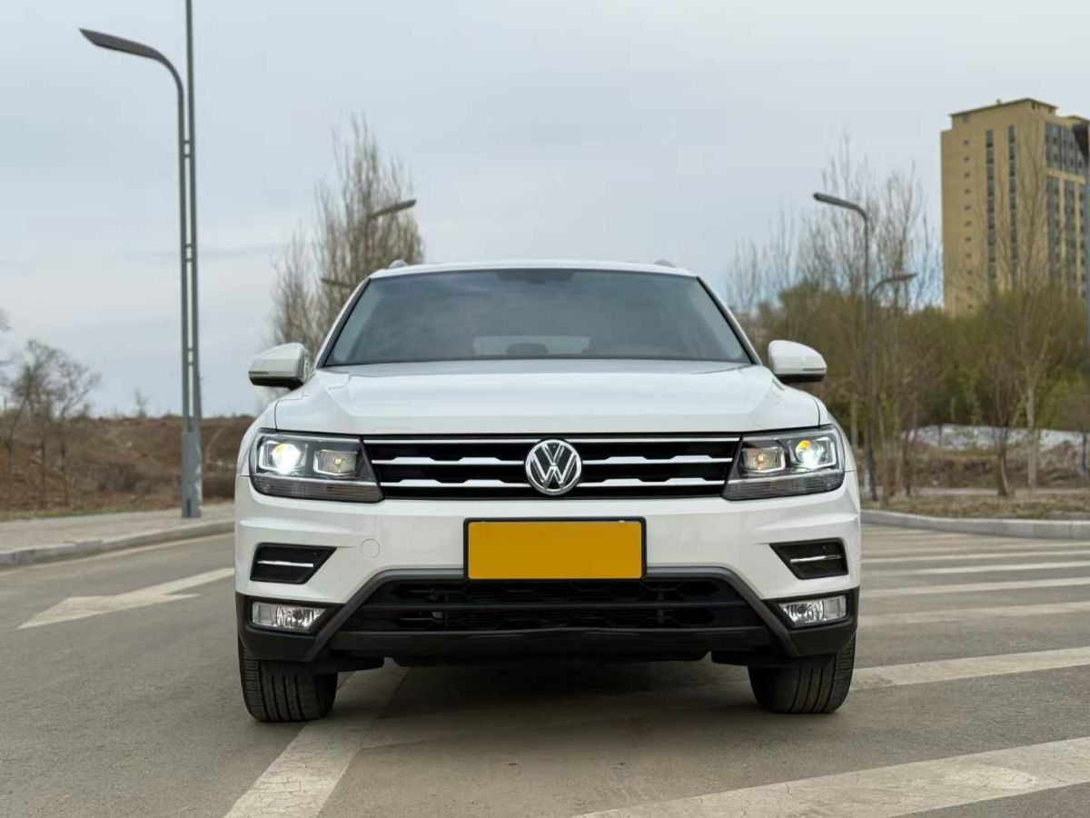 大眾 途觀L  2020款 330TSI 自動(dòng)兩驅(qū)全景舒適版 國(guó)VI圖片