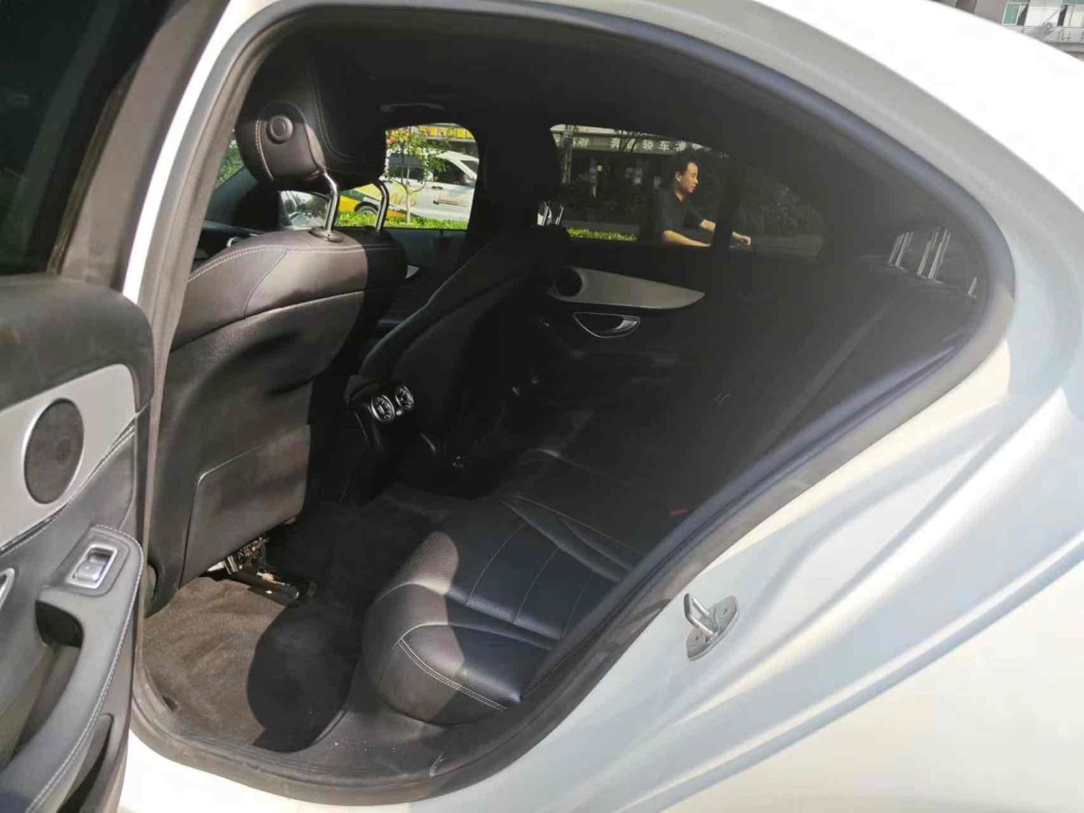 2016年8月奔驰 奔驰C级  2016款 C 200 运动版