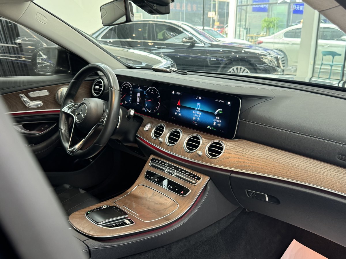 2022年1月奔馳 奔馳E級(jí)  2022款 改款 E 300 L 豪華型
