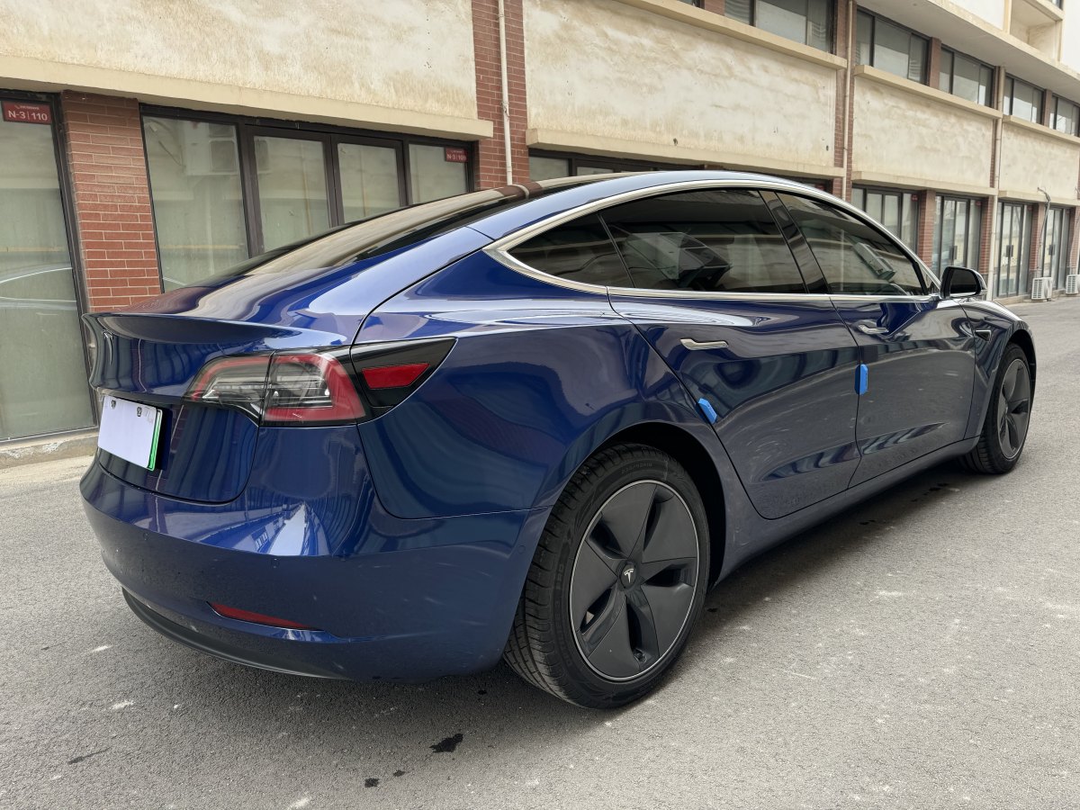 特斯拉 Model 3  2019款 標準續(xù)航后驅(qū)升級版圖片