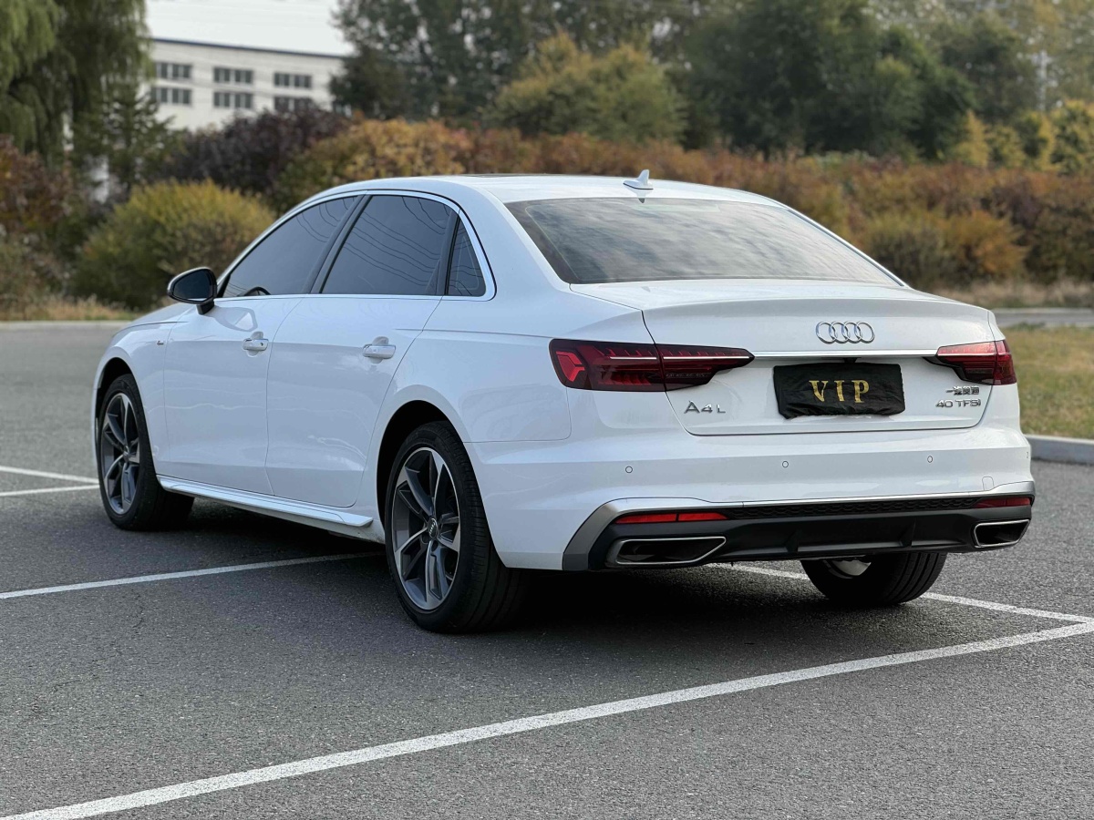 奧迪 奧迪A4L  2022款 40 TFSI 時尚動感型圖片