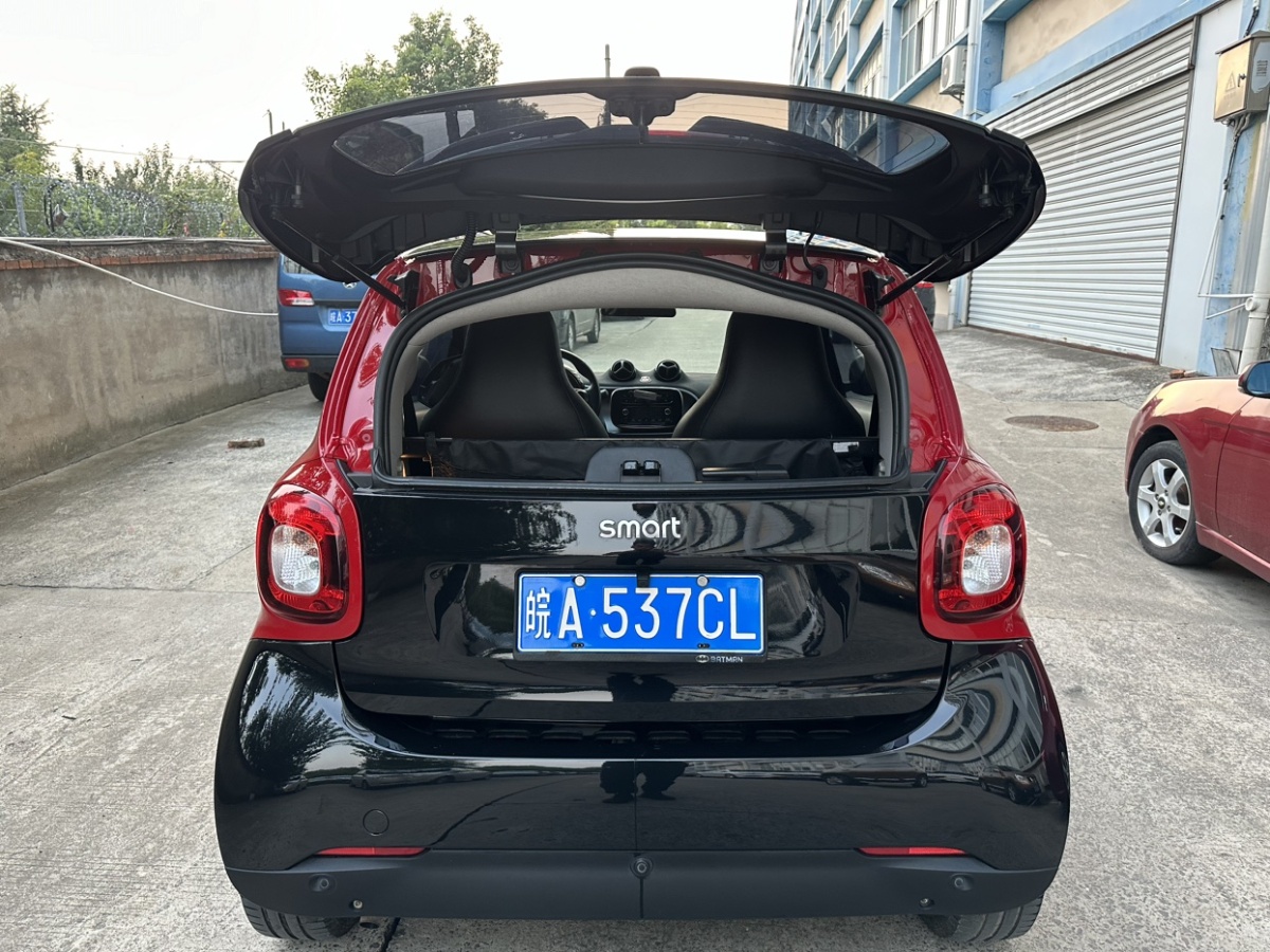 smart fortwo  2019款 0.9T 66千瓦硬頂先鋒版 國(guó)VI圖片