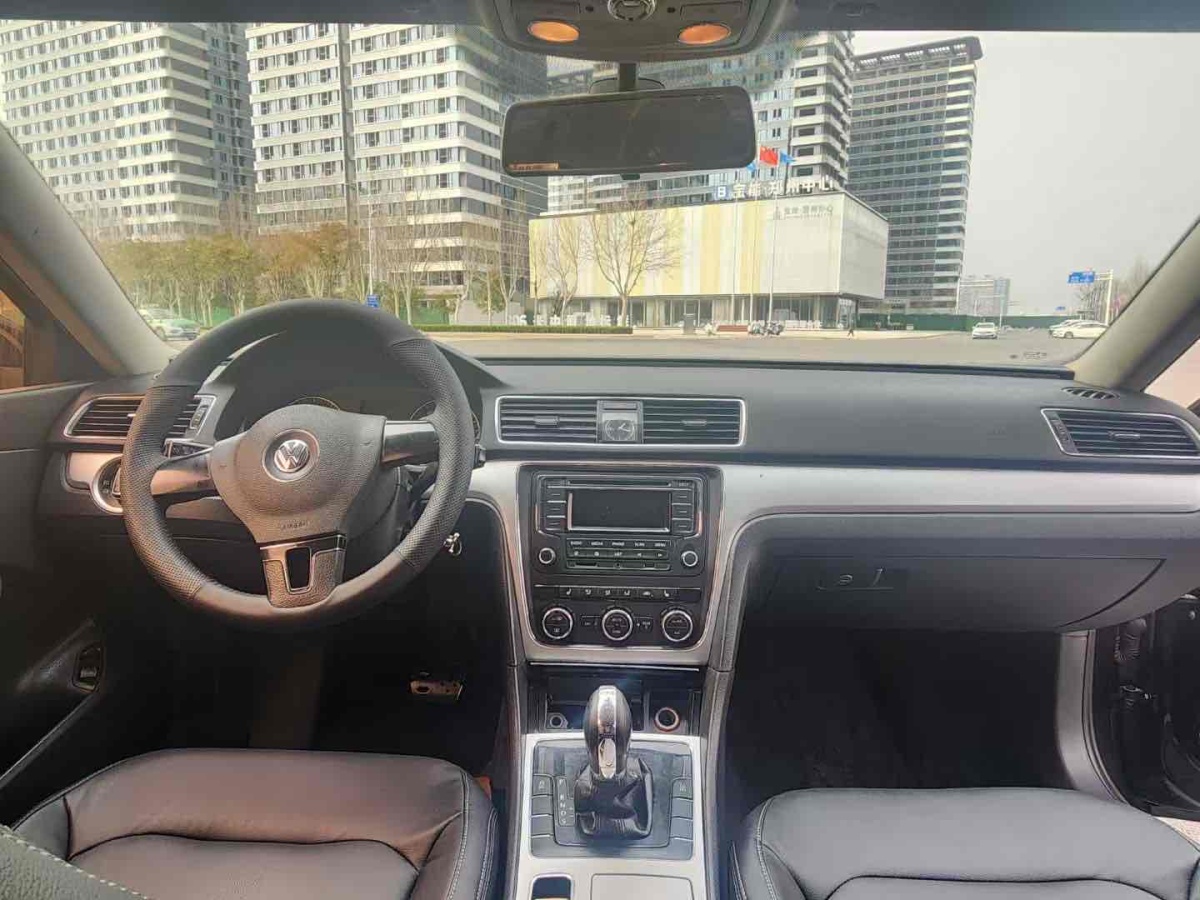 大眾 帕薩特  2015款 1.8TSI DSG尊榮版圖片