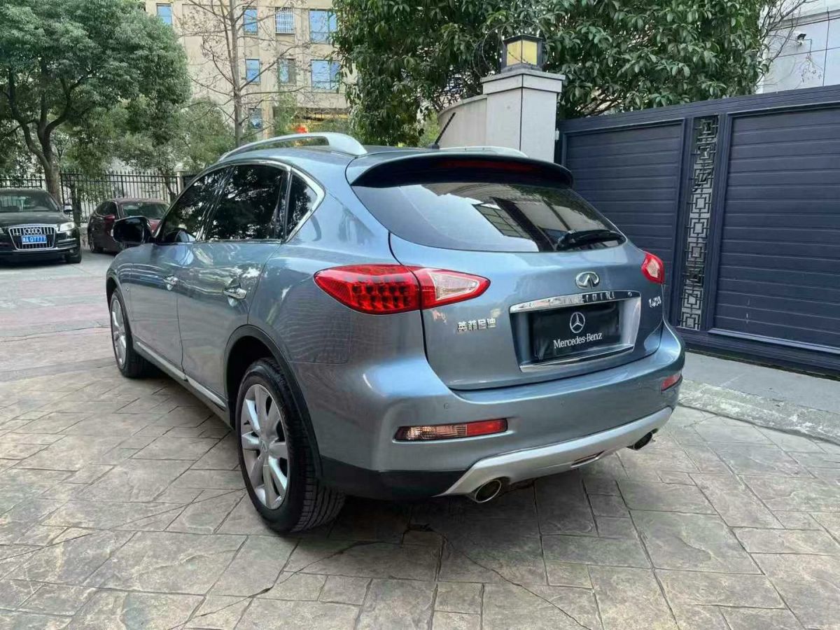 英菲尼迪 QX60  2016款 2.5T Hybrid 兩驅(qū)卓越版圖片