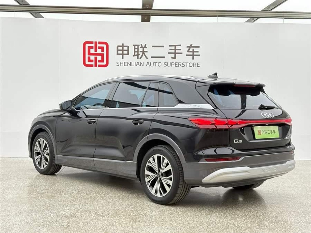 奧迪 奧迪Q5 e-tron  2023款 40 e-tron 閃耀型 錦衣套裝圖片