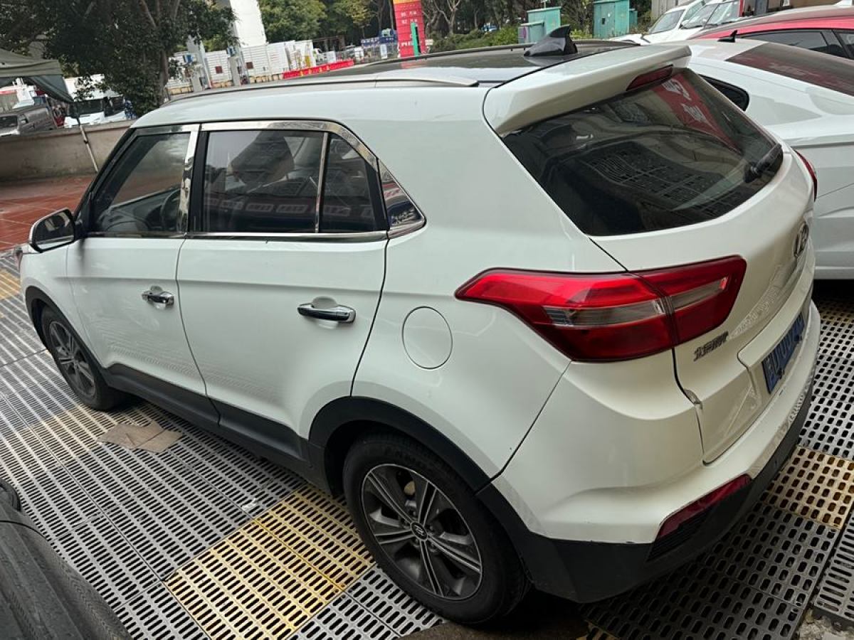 現(xiàn)代 ix25  2015款 1.6L 自動兩驅(qū)智能型GLS圖片