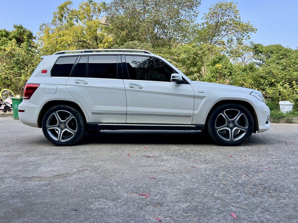 奔馳 奔馳GLK級(jí)  2015款 GLK 300 4MATIC 時(shí)尚型 極致版圖片