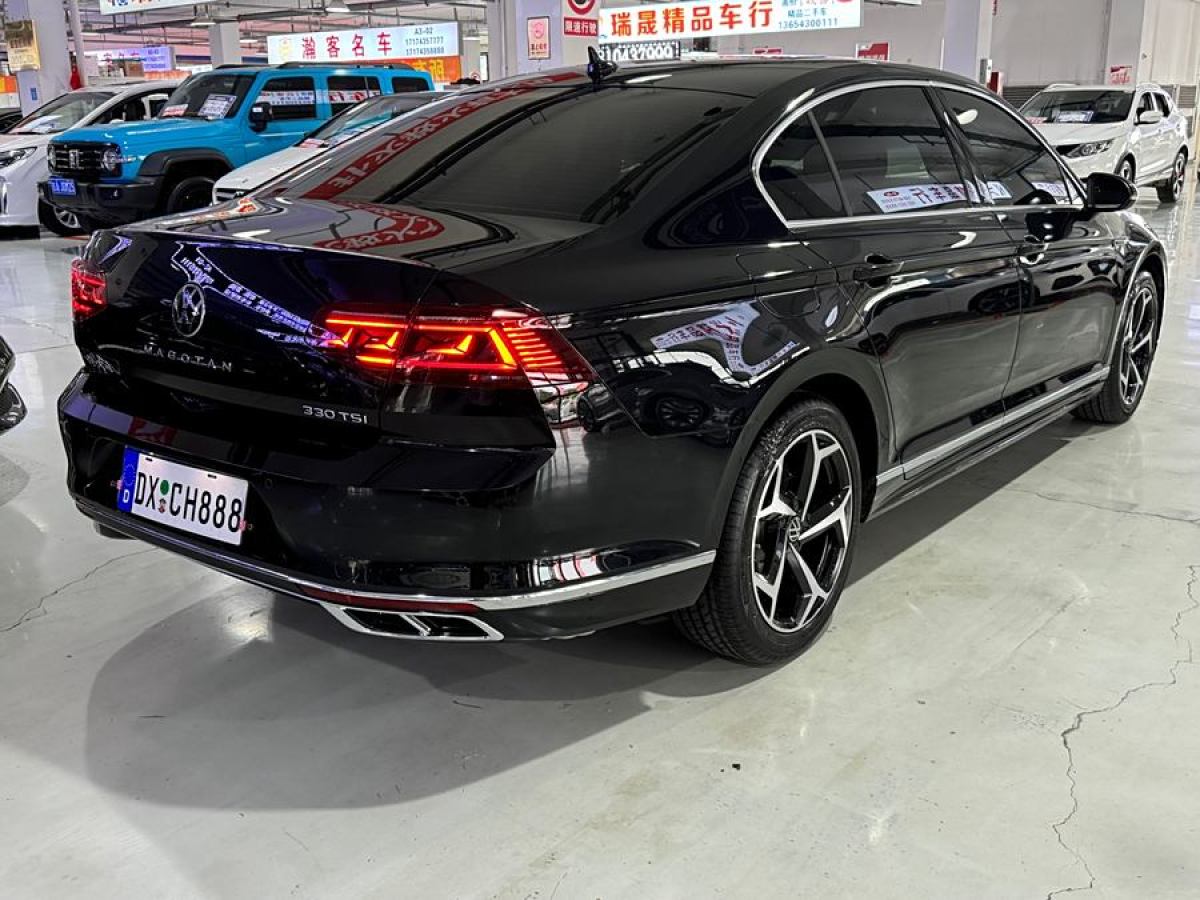 大众 迈腾  2023款 200万辆纪念版 330TSI DSG豪华型图片