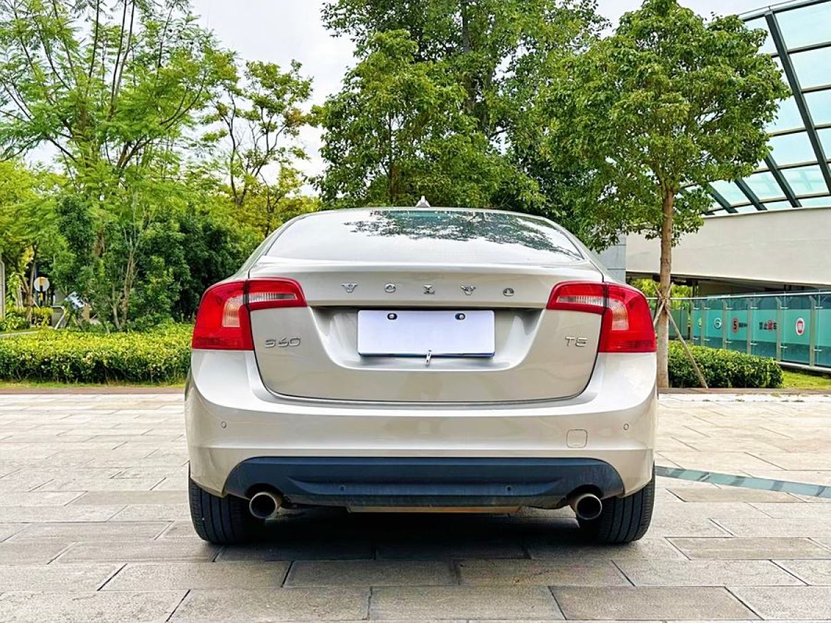 沃爾沃 S60  2013款 T5 舒適版圖片