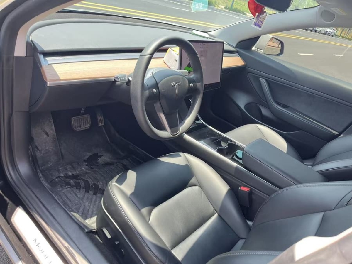 特斯拉 Model 3  2020款 改款 標準續(xù)航后驅(qū)升級版圖片