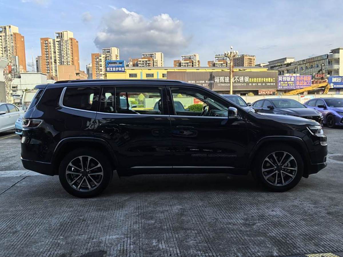 Jeep 大指挥官PHEV  2020款 2.0T 插电混动精英版图片