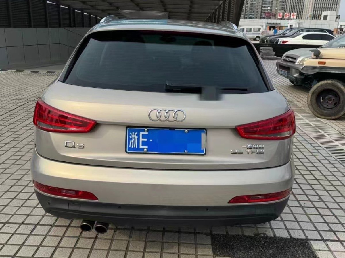 奧迪 奧迪Q3  2015款 35 TFSI 進(jìn)取型圖片