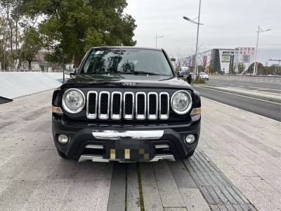 2015年5月 Jeep 自由客(進(jìn)口) 2.4L 運(yùn)動(dòng)版圖片