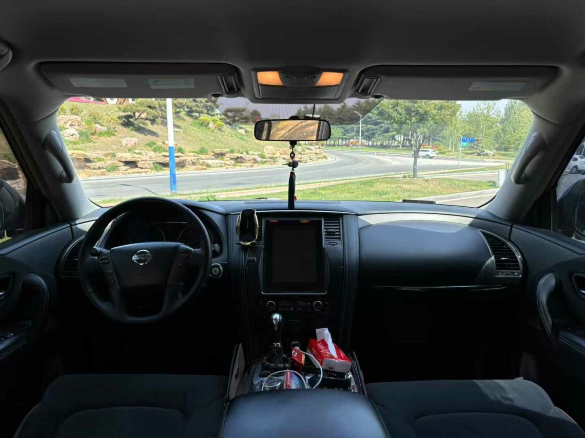 日產(chǎn) 途樂(lè)  2018款 4.0L 旗艦型圖片