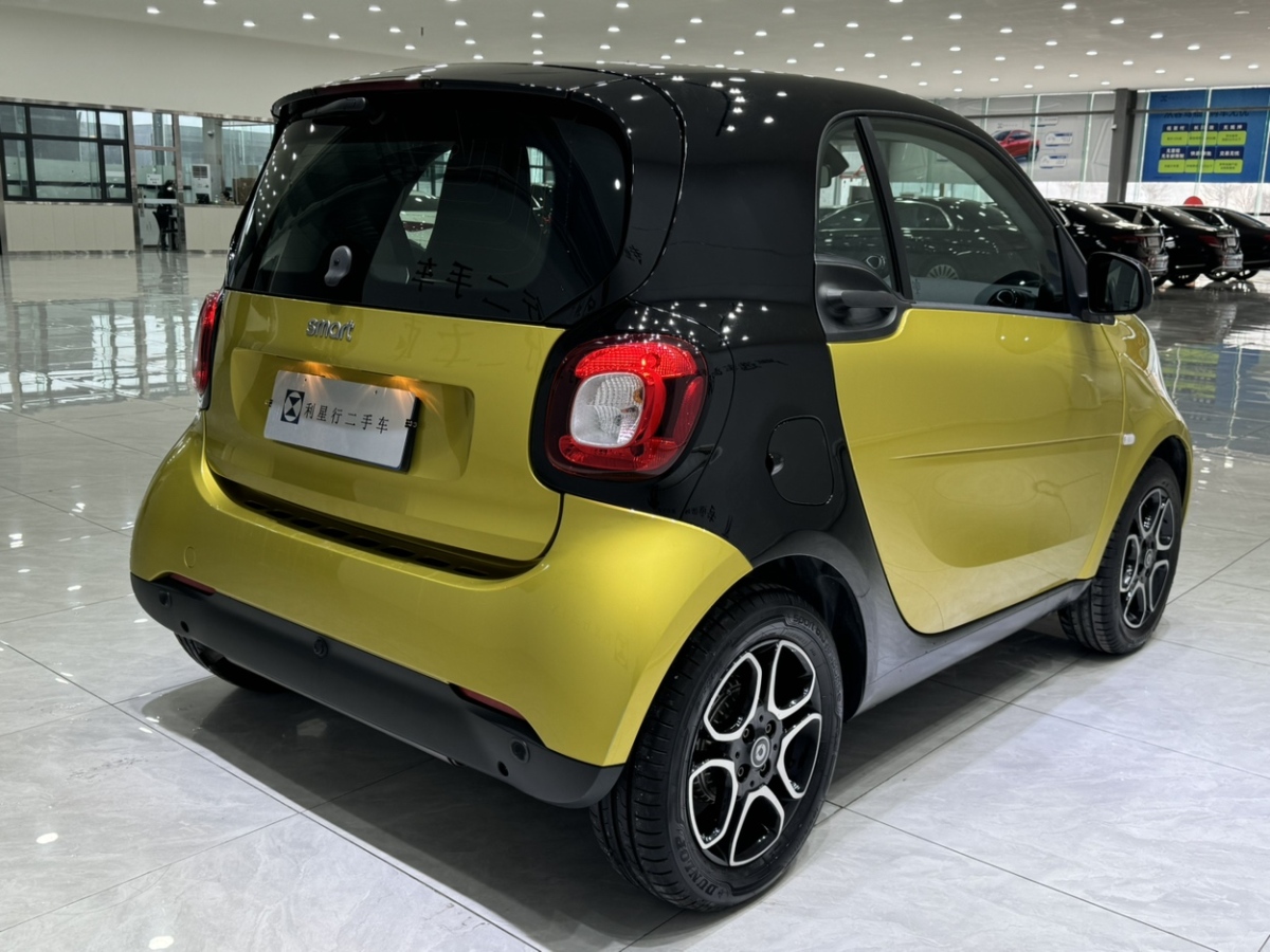 smart fortwo  2016款 0.9T 66千瓦硬頂先鋒版圖片