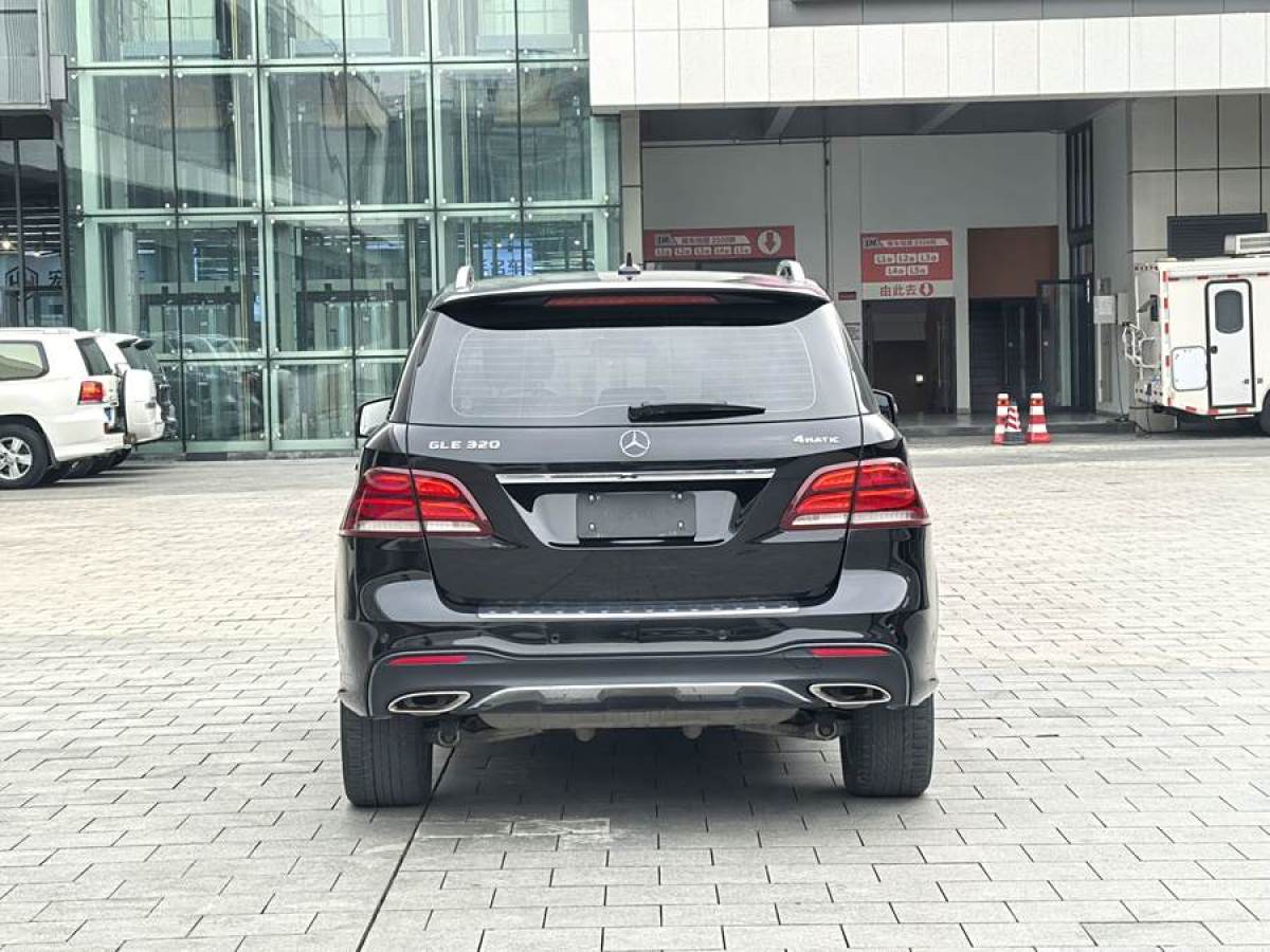 2018年8月奔馳 奔馳GLE  2018款 GLE 320 4MATIC 動感型臻藏版