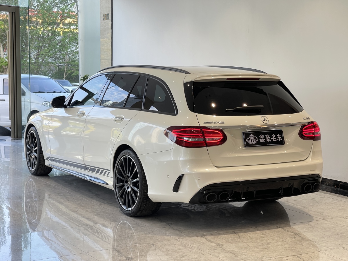 奔馳 奔馳C級(jí)AMG  2019款 AMG C 43 4MATIC 旅行轎車 特別版圖片