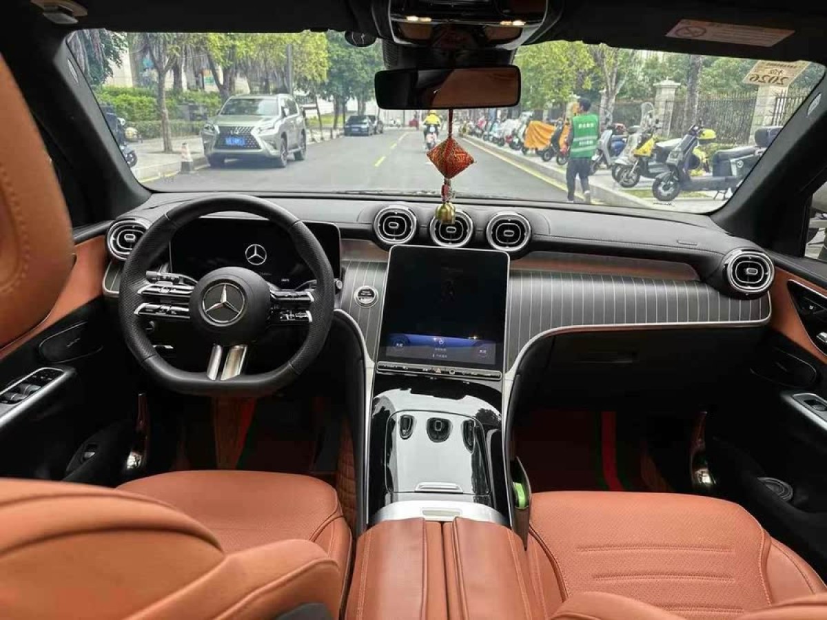 奔馳 奔馳GLC  2025款 改款 GLC 300 L 4MATIC 動感型 5座圖片