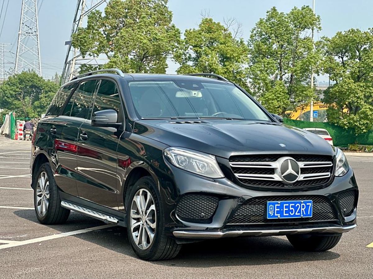 奔馳 奔馳GLE  2016款 GLE 320 4MATIC 豪華型圖片