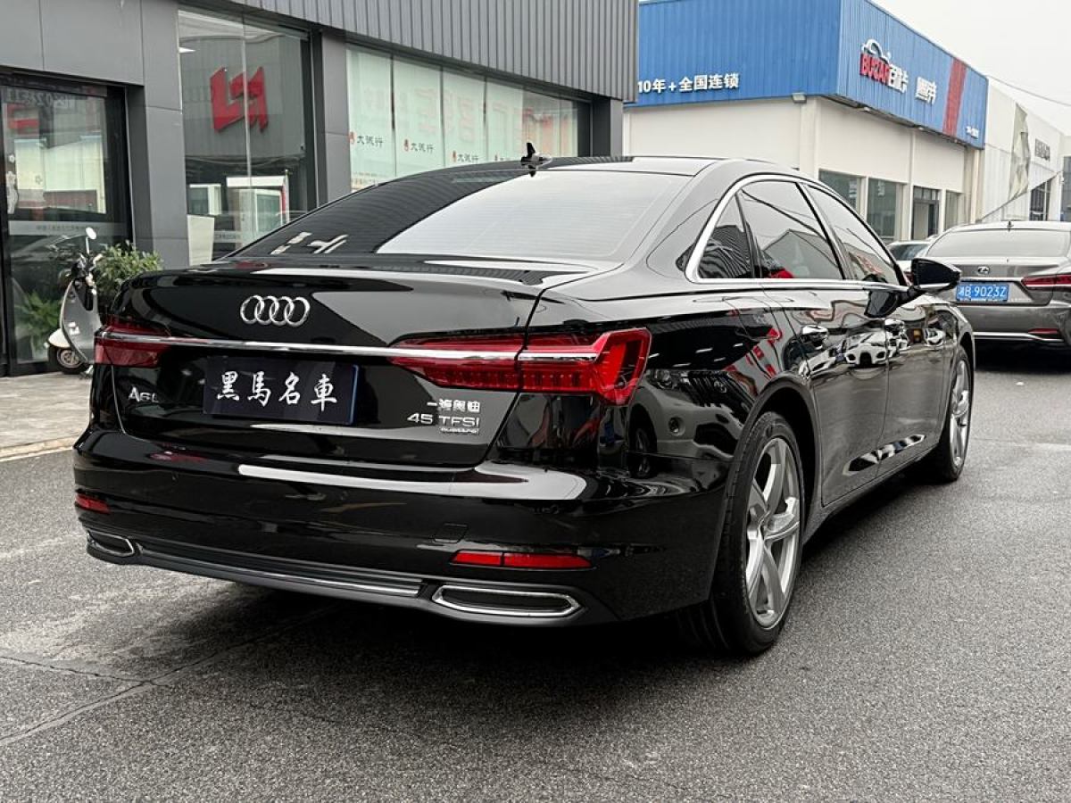 奧迪 奧迪A6L  2022款 45 TFSI quattro 臻選致雅型圖片