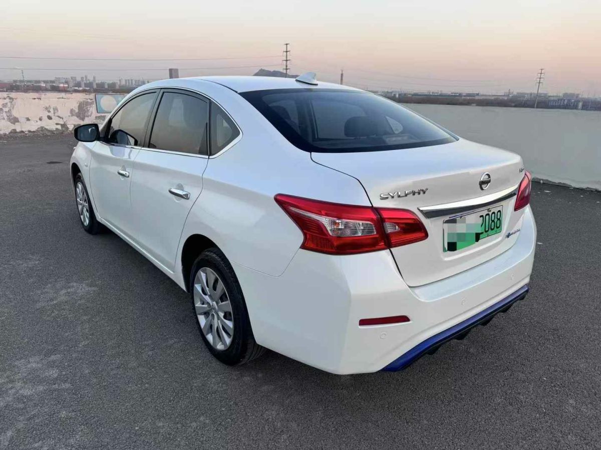 日產(chǎn) 軒逸  2019款  經(jīng)典 1.6XE CVT舒適版圖片