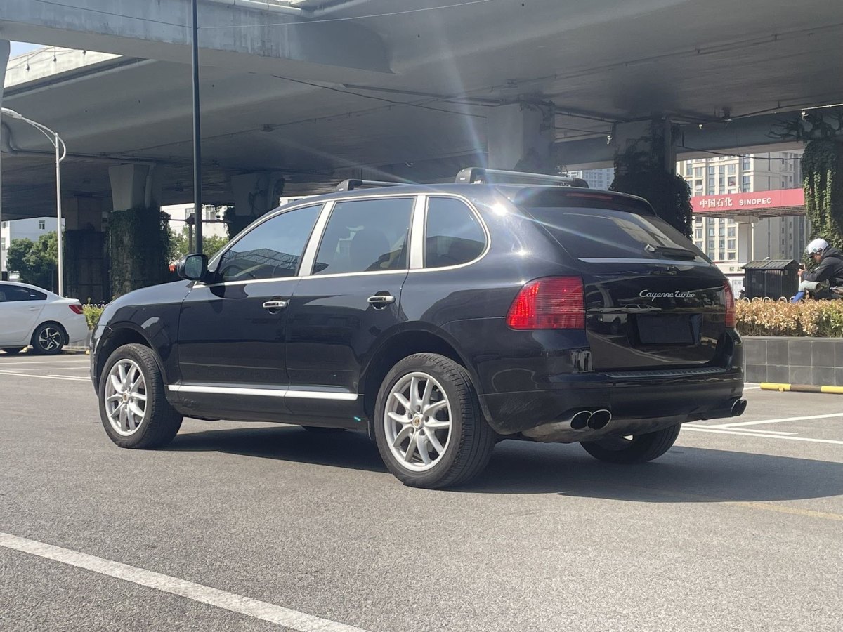 2006年7月保時(shí)捷 Cayenne  2006款 Cayenne Turbo 4.5T