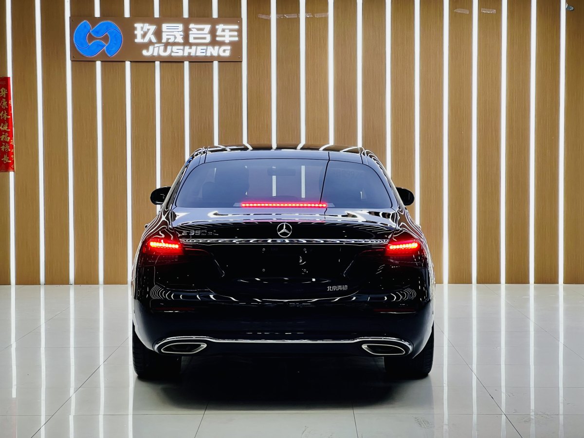 奔馳 奔馳E級新能源  2022款 改款二 E 350 e L 插電式混合動力轎車圖片