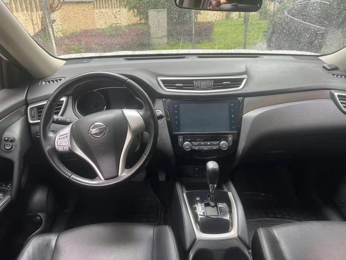 日產(chǎn) 奇駿  2015款 2.0L CVT舒適MAX版 2WD圖片