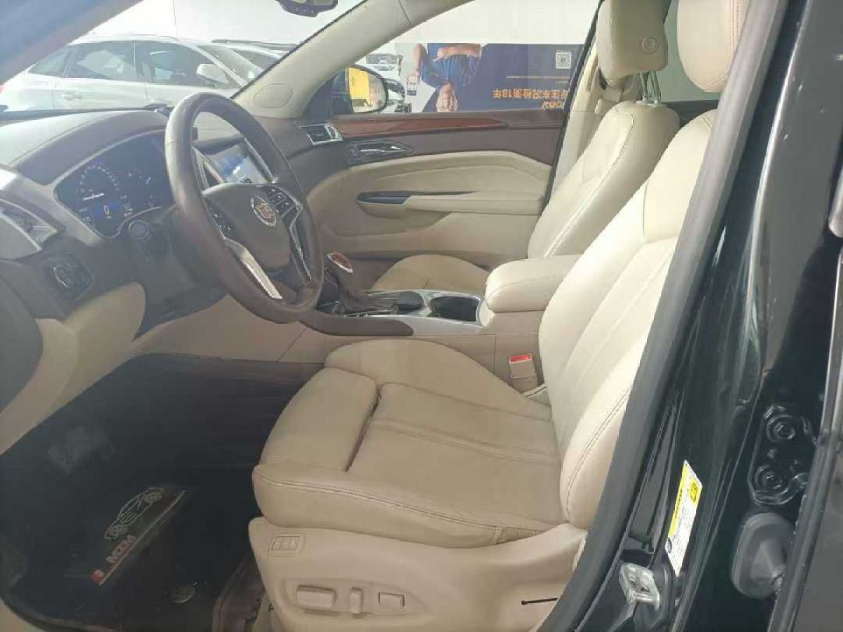 凱迪拉克 SRX  2015款 3.0L 精英型圖片