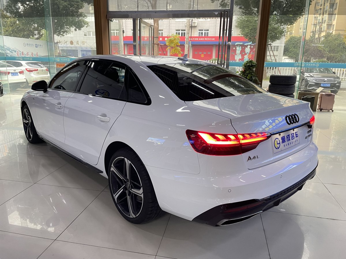 奧迪 奧迪A4L  2024款 40 TFSI 豪華動感型圖片