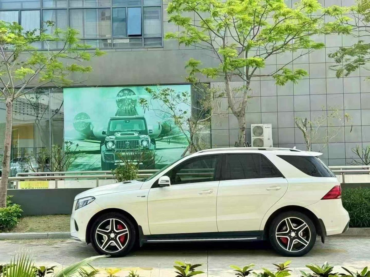 奔馳 奔馳A級(jí)AMG  2017款 2017款 改款 AMG A 45 4MATIC 國(guó)VI圖片