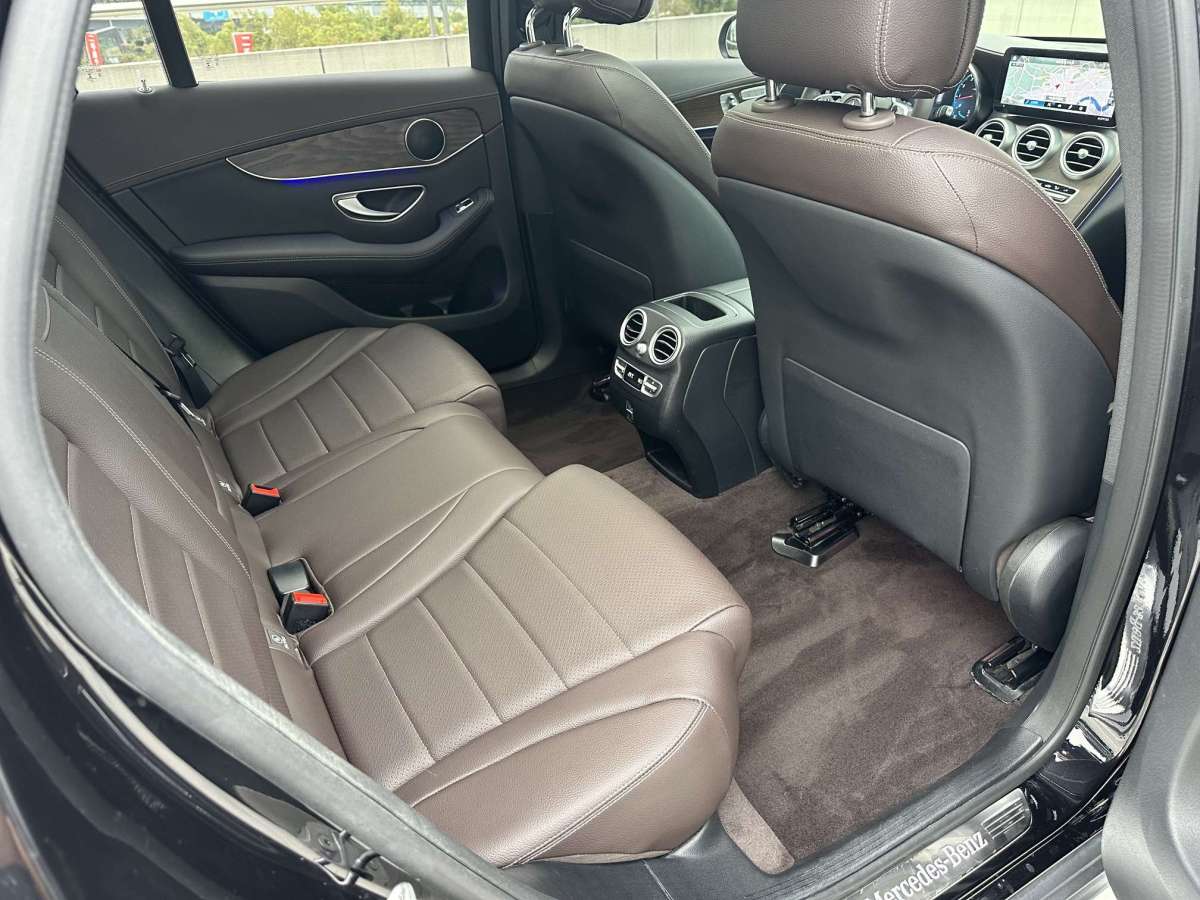 2021年6月奔馳 奔馳GLC  2021款 GLC 260 L 4MATIC 豪華型