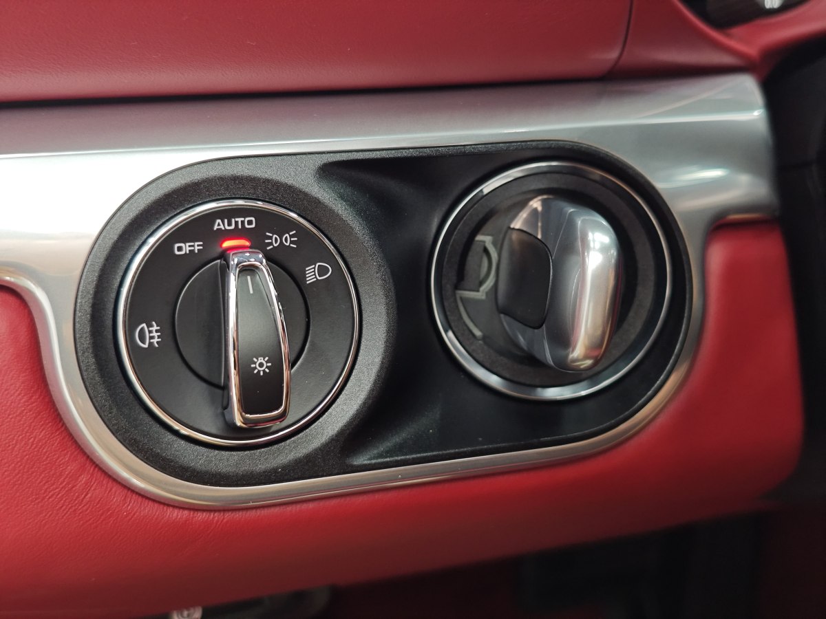 保時(shí)捷 718  2023款 Boxster Style Edition 2.0T圖片