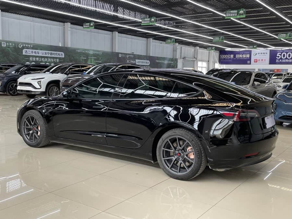 特斯拉 Model 3  2021款 改款 標準續(xù)航后驅(qū)升級版圖片