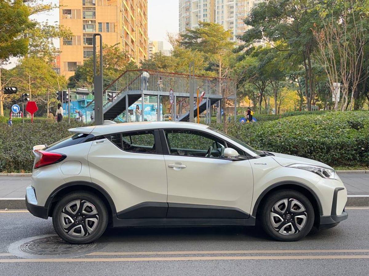 豐田 C-HR EV  2020款 領(lǐng)先版圖片