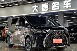 LM 雷克薩斯 300h 四座御世版