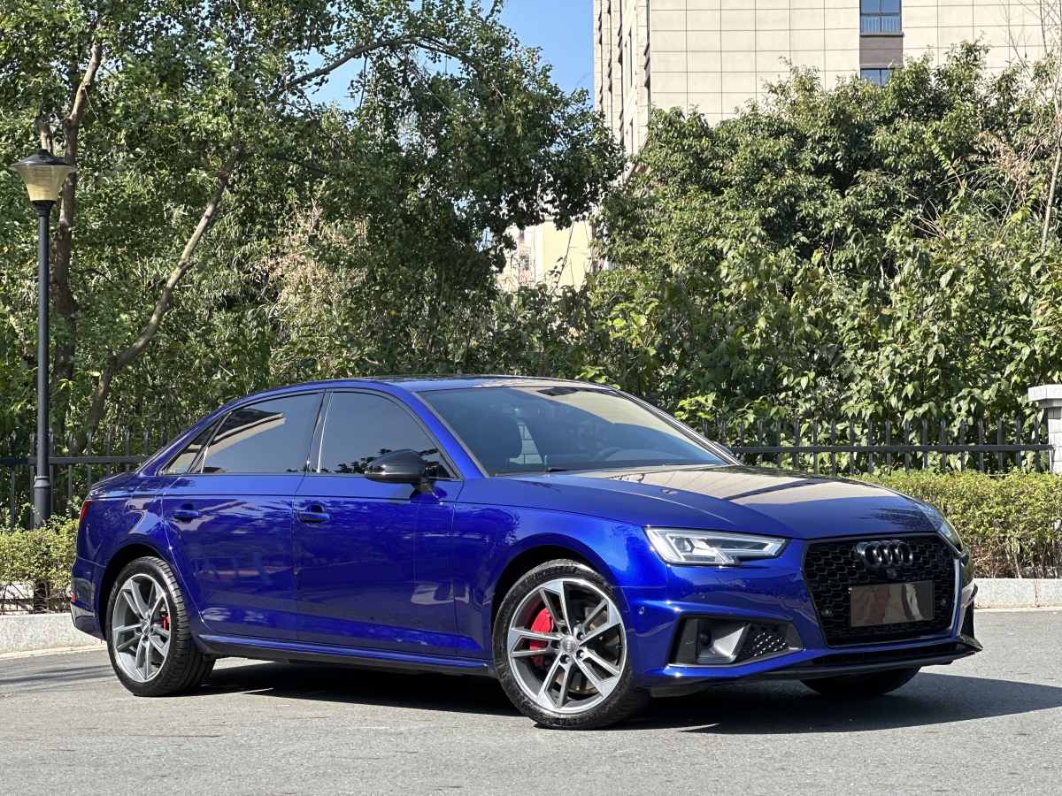 奧迪 奧迪A4L  2019款 45 TFSI quattro 運動型 國V圖片