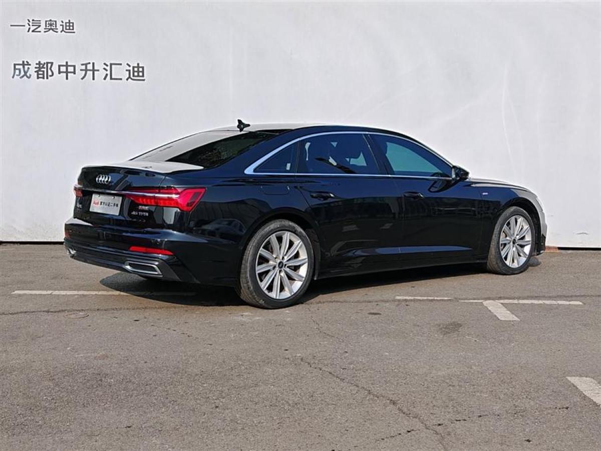 2022年8月奧迪 奧迪A6L  2022款 45 TFSI 臻選動(dòng)感型