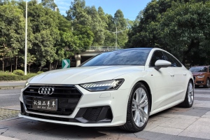 奥迪A7 奥迪 55 TFSI quattro 动感型