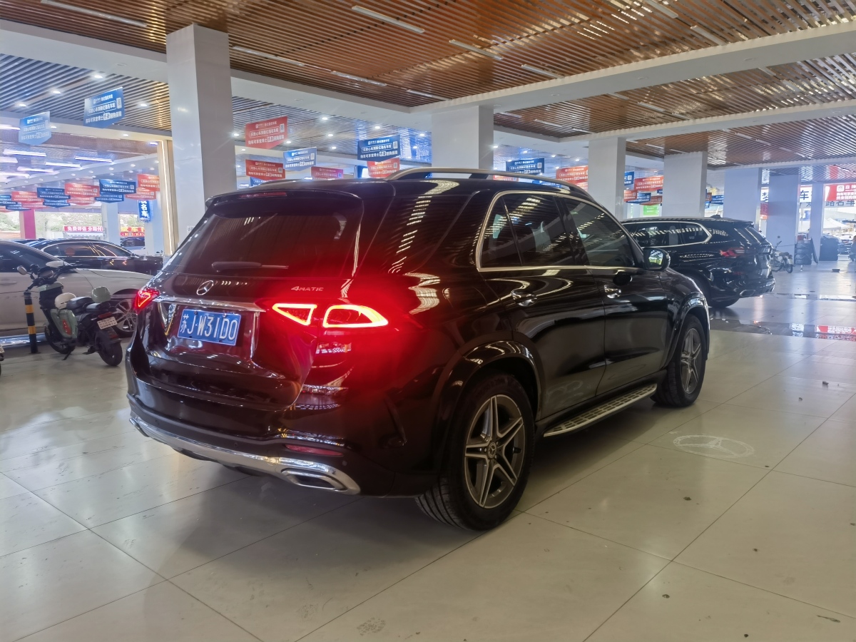 奔馳 奔馳GLE  2020款 改款 GLE 450 4MATIC 時(shí)尚型圖片