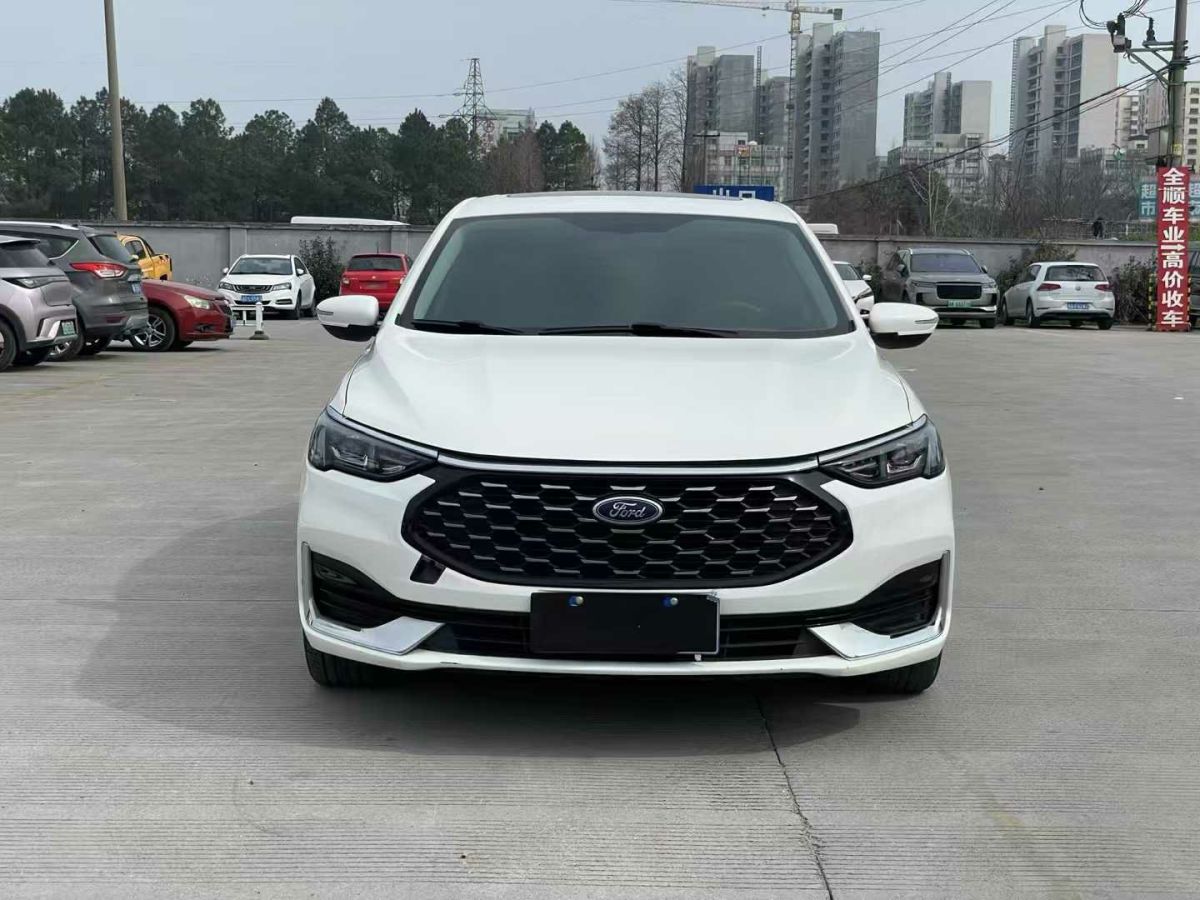 福特 領(lǐng)睿  2022款 EcoBoost 170 尊領(lǐng)型圖片