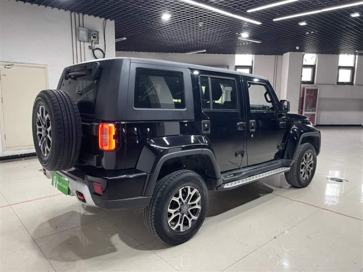 北京 BJ40  2019款 2.3T 自動(dòng)四驅(qū)城市獵人版尊享型 國VI圖片