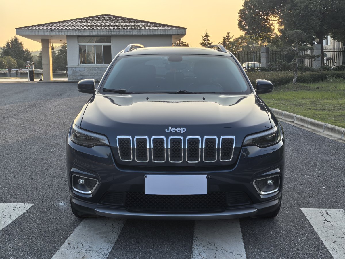 Jeep 自由光  2019款 2.0T 兩驅(qū)智享版 國VI圖片