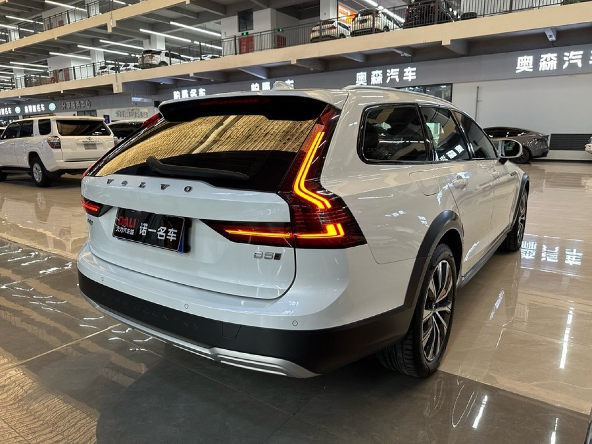 沃爾沃 V90  2025款 Cross Country B5 AWD 智遠(yuǎn)版圖片