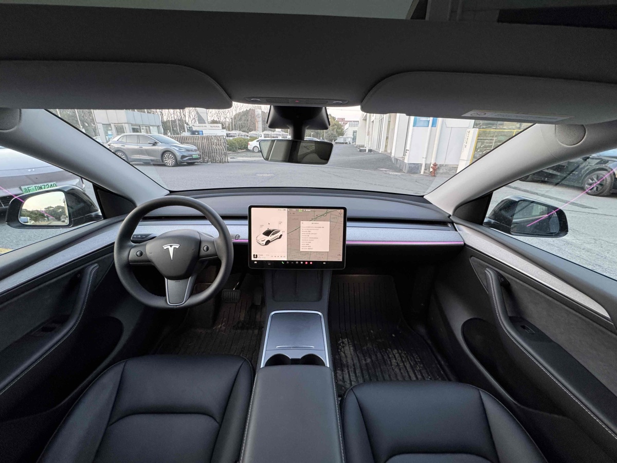 特斯拉 Model 3  2023款 煥新版 后輪驅(qū)動圖片