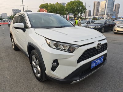 2020年8月 豐田 RAV4 榮放 2.0L CVT兩驅(qū)風(fēng)尚版圖片