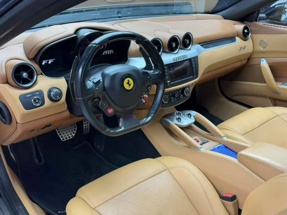 法拉利 GTC4Lusso  2016款 6.3L V12圖片